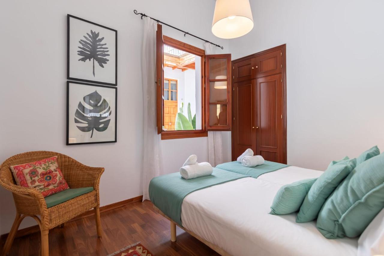 Abades Giralda Deluxe By Valcambre Apartment Seville Exterior photo