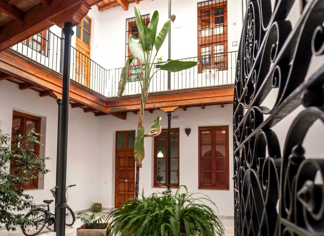 Abades Giralda Deluxe By Valcambre Apartment Seville Exterior photo