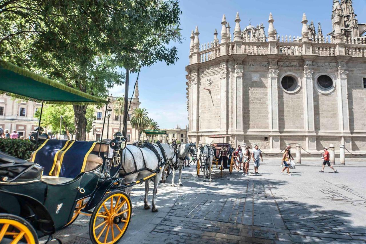 Abades Giralda Deluxe By Valcambre Apartment Seville Exterior photo